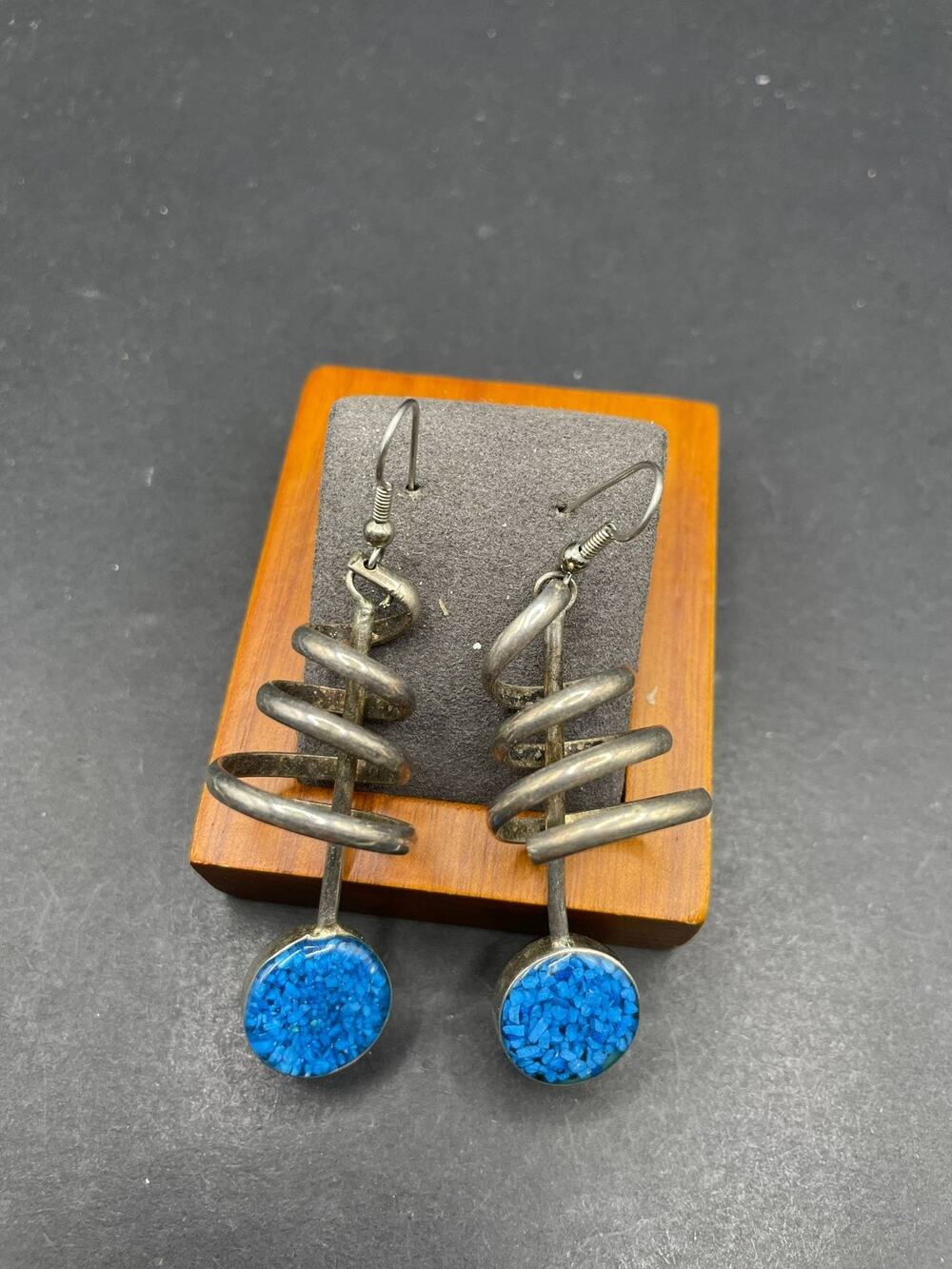 925 Sterling Silver Spiral Dangle Earrings Blue Crushed Stone Inlay Modern